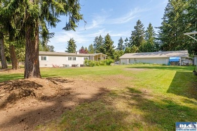 Welcome home to this beautifully maintained 3-bedroom, 2-bath - photo 45