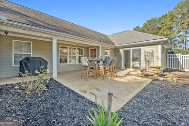 Beautiful 3 bedroom, 3 bathroom home located in the highly - photo 6