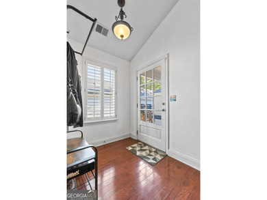 Beautiful 3 bedroom, 3 bathroom home located in the highly - photo 8