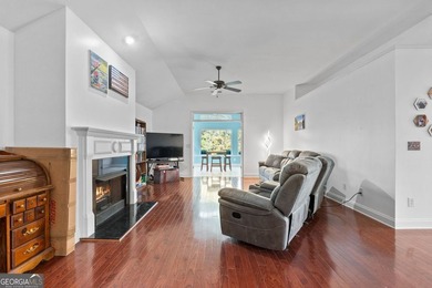 Beautiful 3 bedroom, 3 bathroom home located in the highly - photo 9