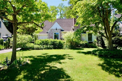 Welcome to this enchanting story book home nestled on a - photo 2