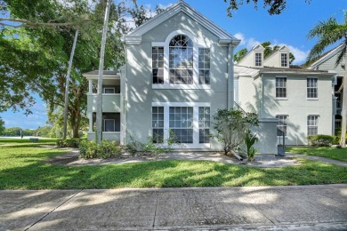 Lake Condo For Sale in Delray Beach, Florida