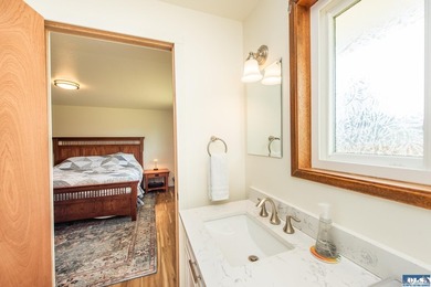 Beautiful four bedroom, 1896 sq. ft. home for sale in Sequim! - photo 14