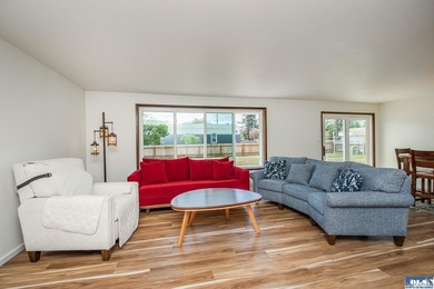 Beautiful four bedroom, 1896 sq. ft. home for sale in Sequim! - photo 21