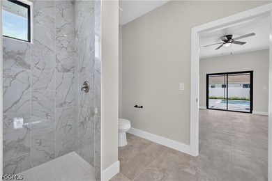 This 4 bedroom 2 bathroom centrally located home on an oversize - photo 22