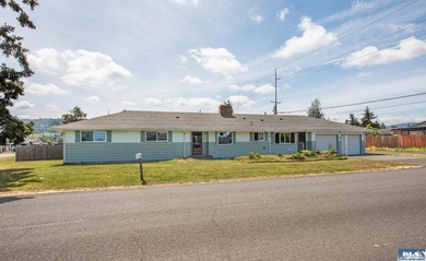 Beautiful four bedroom, 1896 sq. ft. home for sale in Sequim! - photo 38