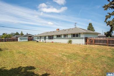Beautiful four bedroom, 1896 sq. ft. home for sale in Sequim! - photo 43