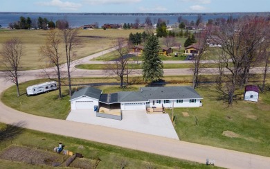 Lake Home For Sale in Shawano, Wisconsin