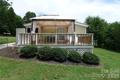 Charming corner-lot home featuring 2 bedrooms and 2 full baths - photo 6