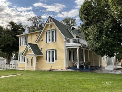 Middle Alkali Lake Home For Sale in Cedarville California