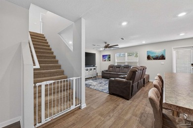 Welcome to Bridleswood! This stunning two-story Hayden floor - photo 25