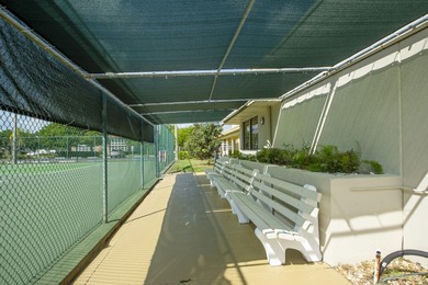 Beautifully remodeled 1BR/1.5BA condo in the desirable 55+ - photo 30