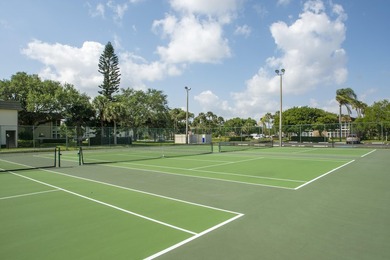 Beautifully remodeled 1BR/1.5BA condo in the desirable 55+ - photo 32