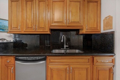 SELLER IS OFFERING $5,000 CREDIT TOWARDS BUYER'S CLOSING COSTS! - photo 42
