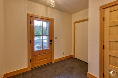 River Bend Townhomes: Newly built luxury 3 bedroom, 3.5 bathroom - photo 8