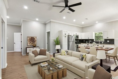 Toledo Bend Lake Home For Sale in Hemphill Texas