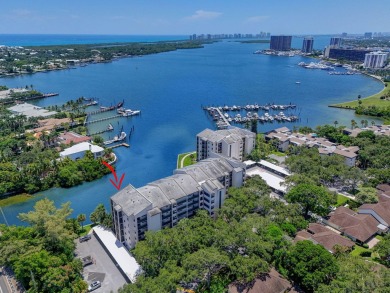 Lake Condo For Sale in North Palm Beach, Florida