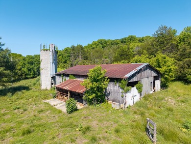 PRICE REDUCTION! Here it is! Huge, cozy home with 18+ acres on - photo 12