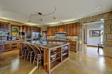 Quality 6 bedroom 4+ bath home located on 4+ acres with Lake - photo 13