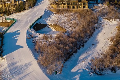 A truly exceptional opportunity awaits behind the private gates - photo 24