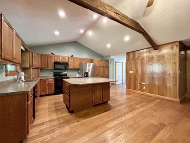 PRICE REDUCTION! Here it is! Huge, cozy home with 18+ acres on - photo 34