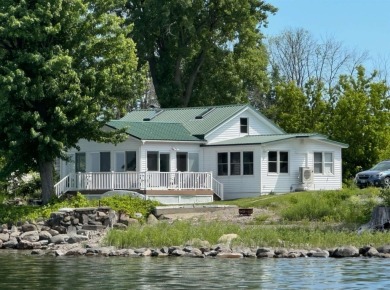 Lake Home Sale Pending in Alburgh, Vermont