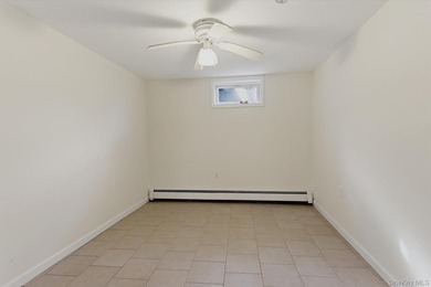 Spacious & clean 3 bedroom/2.5 bath adorable ranch in the heart - photo 14