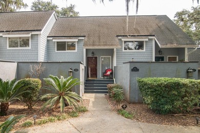 117 Finch Dr. #272 offers a rare opportunity to enjoy the - photo 1