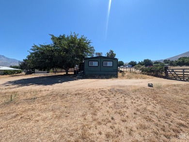 Welcome to 11023 Marcia St in Weldon! This fully certified 433A - photo 4