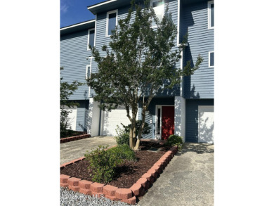 Lake Townhome/Townhouse For Sale in Bridgeton, North Carolina