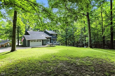 Beautiful view of Lamb Lake on 1.58 wooded acres. Nicely updated - photo 8