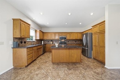Welcome to this custom-designed modern Victorian on a premium - photo 16