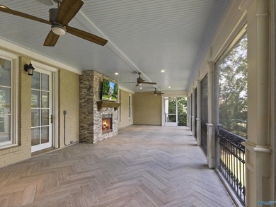 Exceptional lakefront residence situated on a premier double lot - photo 18