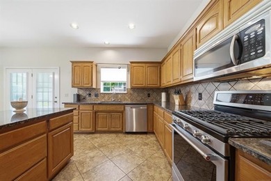 Welcome to this custom-designed modern Victorian on a premium - photo 18