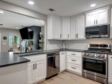 Lakefront Luxury Meets Laid-Back Living! Welcome to your dream - photo 6