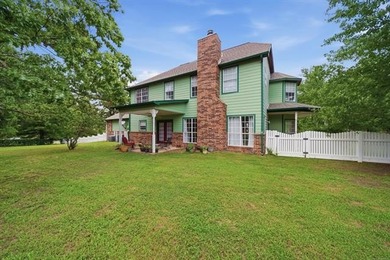 Welcome to this custom-designed modern Victorian on a premium - photo 39