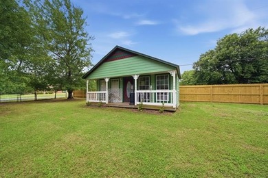 Welcome to this custom-designed modern Victorian on a premium - photo 40