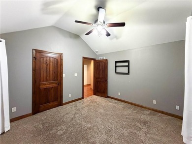 Experience lakefront living in this well-appointed 3-bedroom - photo 43