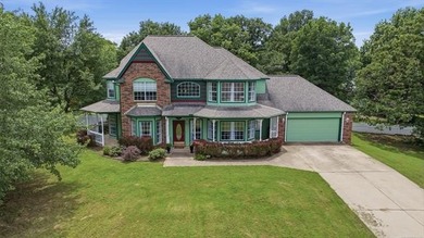 Welcome to this custom-designed modern Victorian on a premium - photo 44