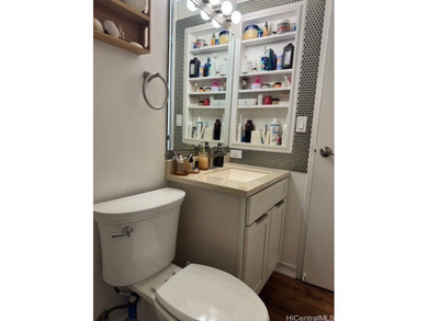 One bed. One Bath Condo in the best location in Waikiki, walk to - photo 8