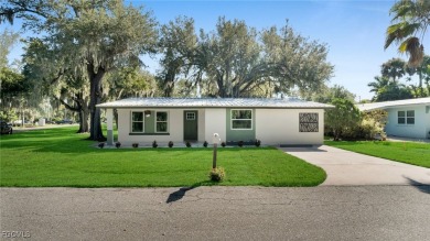 Caloosahatchee River Home For Sale in Fort Myers Florida