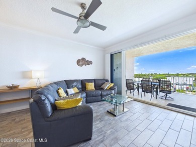 Welcome to Paradise! This fully renovated 3 bedroom/ 2 bath unit - photo 12