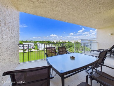 Welcome to Paradise! This fully renovated 3 bedroom/ 2 bath unit - photo 14
