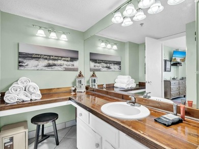 Penthouse! 2 Bedroom 2 Baths at The Islander. The perfect - photo 20