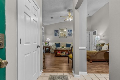 Welcome to this gorgeous 2-bedroom, 1-bathroom condo in the - photo 2