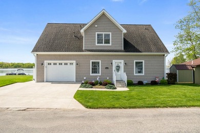 Welcome to your dream waterfront retreat on beautiful Rose Lake! - photo 25