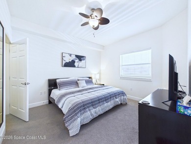 Welcome to Paradise! This fully renovated 3 bedroom/ 2 bath unit - photo 26