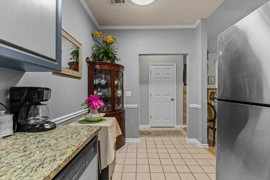 Welcome to this gorgeous 2-bedroom, 1-bathroom condo in the - photo 9