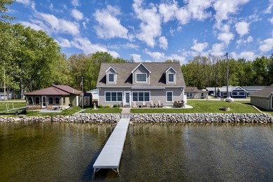 Welcome to your dream waterfront retreat on beautiful Rose Lake! - photo 30
