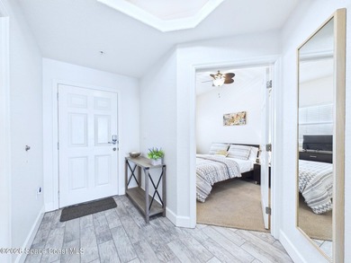 Welcome to Paradise! This fully renovated 3 bedroom/ 2 bath unit - photo 30